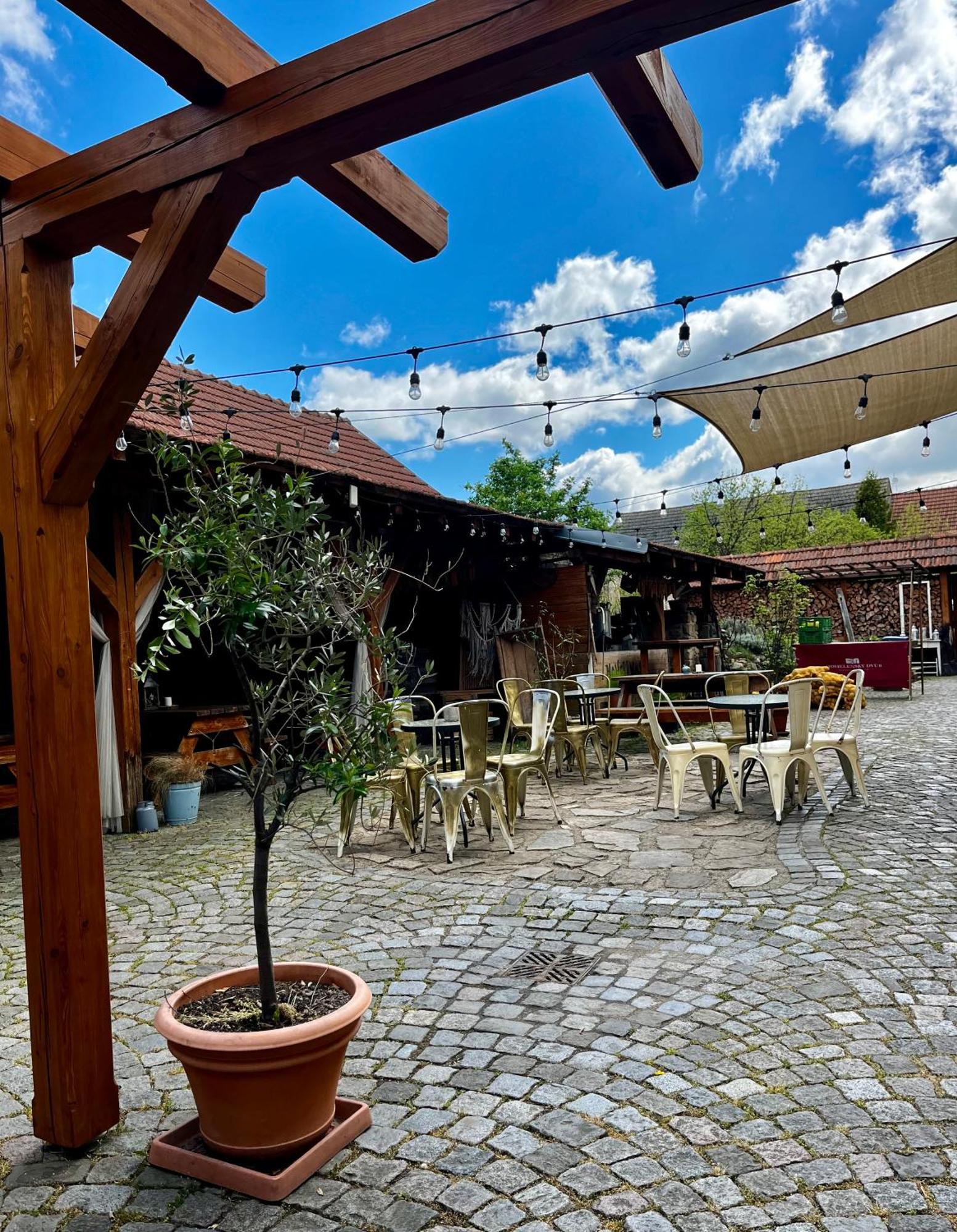 Mohelensky Dvur Apartman Mohelno Kültér fotó